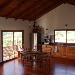 casa-de-madera-interior-comedor