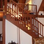 casa-de-madera-interior-escalera